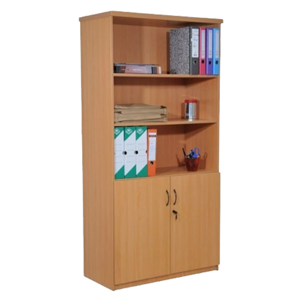 Armoire bibliothèque en bois élégante et robuste, parfaite pour le rangement de livres et de décorations dans un bureau ou une maison.